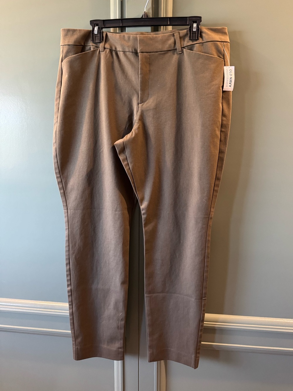 NWT.  Old Navy Olive Green Straight Chinos
